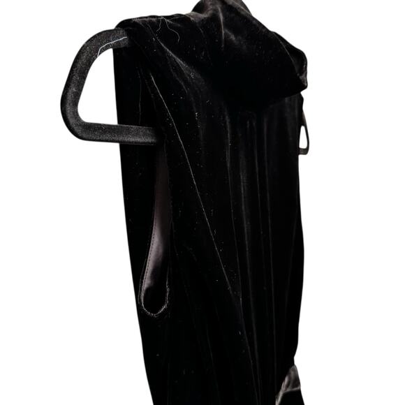 NWT Saloni Black Sleeveless High Neck Fleur Velvet Rose Applique Top Womens 6 - Picture 5 of 12